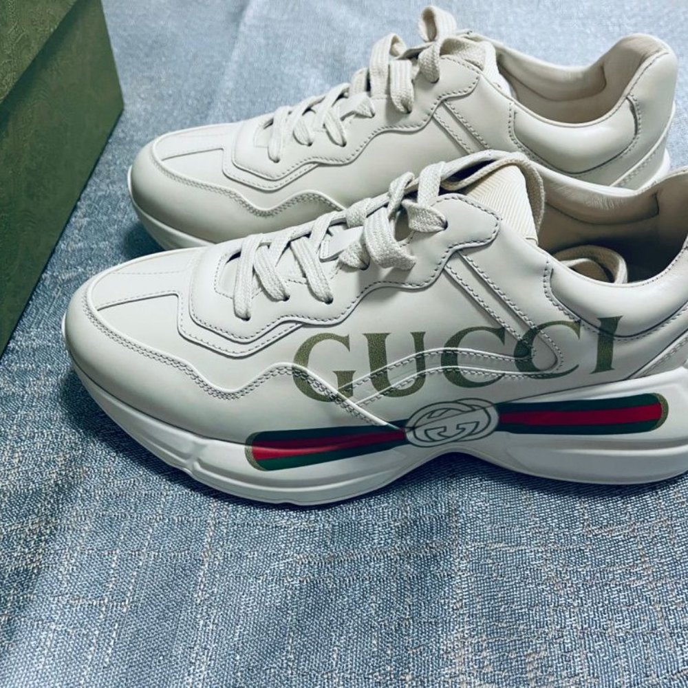 Gucci sneakers